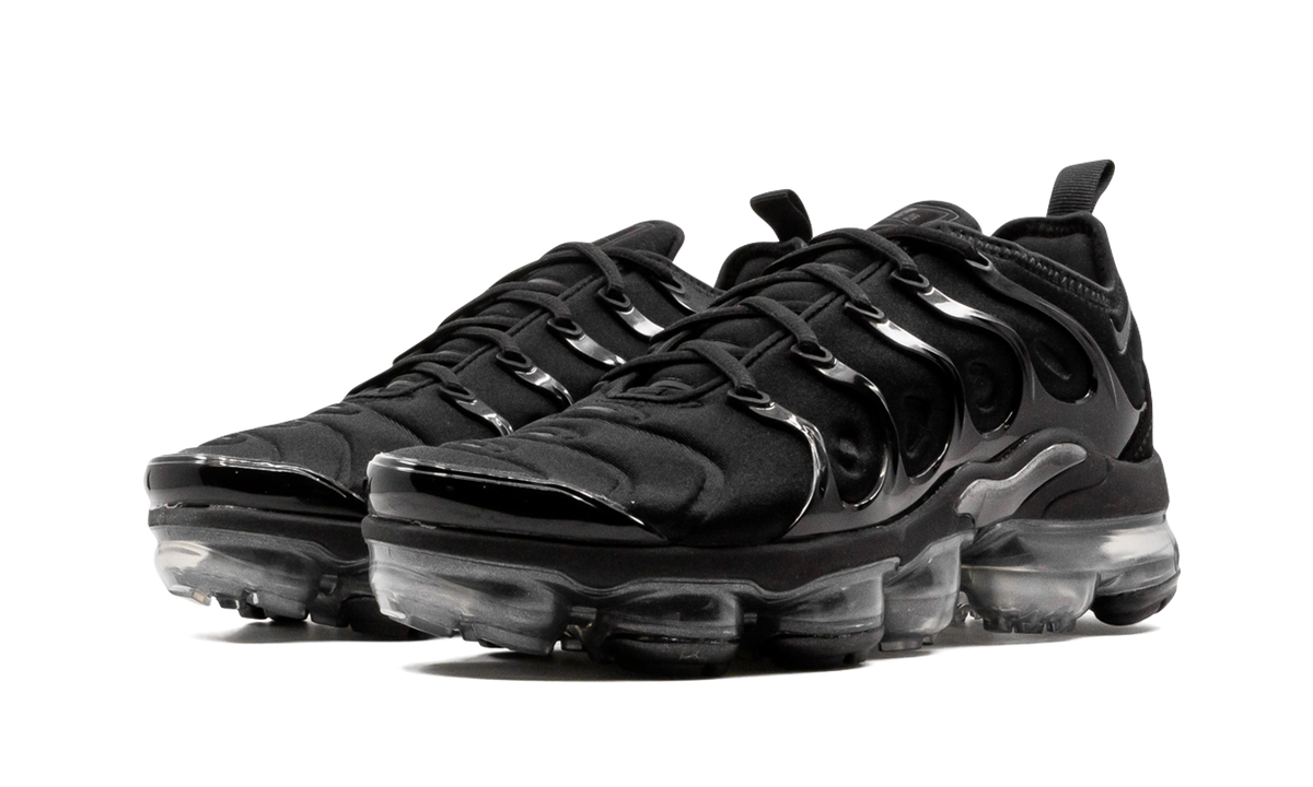 AIR VAPORMAX PLUS WMNS "Triple Black" DH1063 001